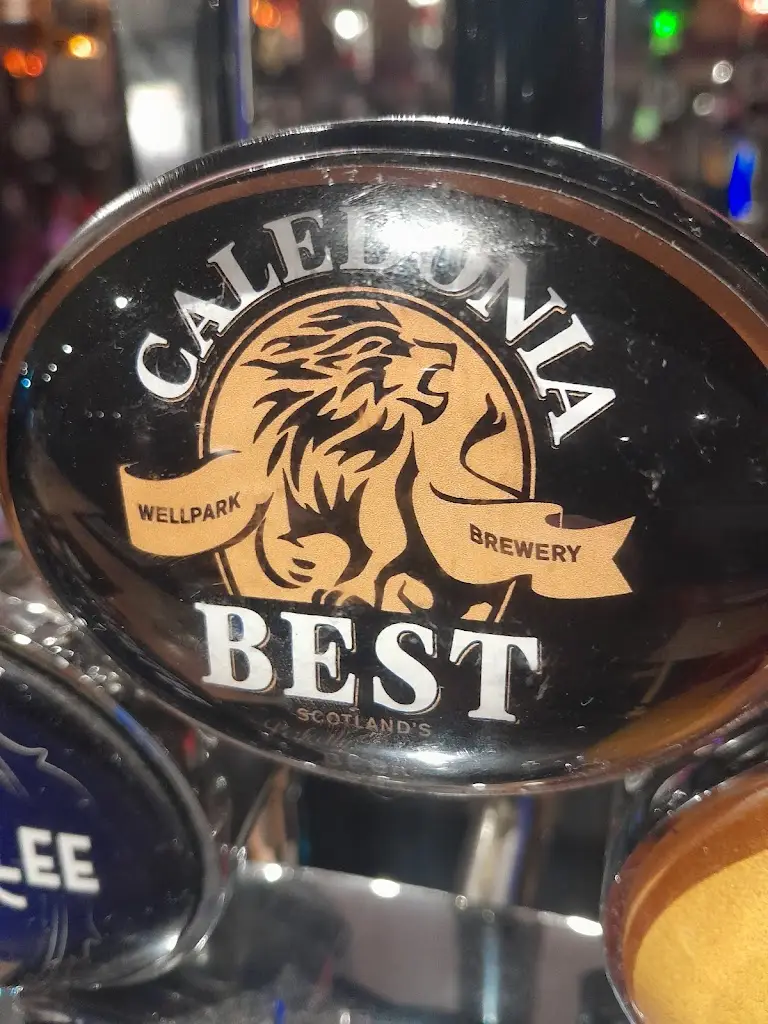 Cross Tavern_Whitburn_slider_image_3