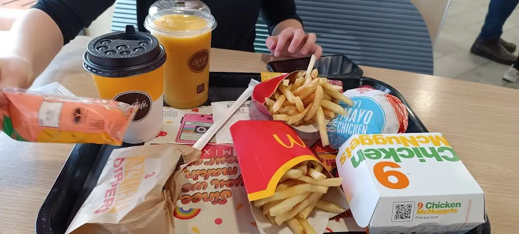 Menu_McDonald's_Whitburn_image_9