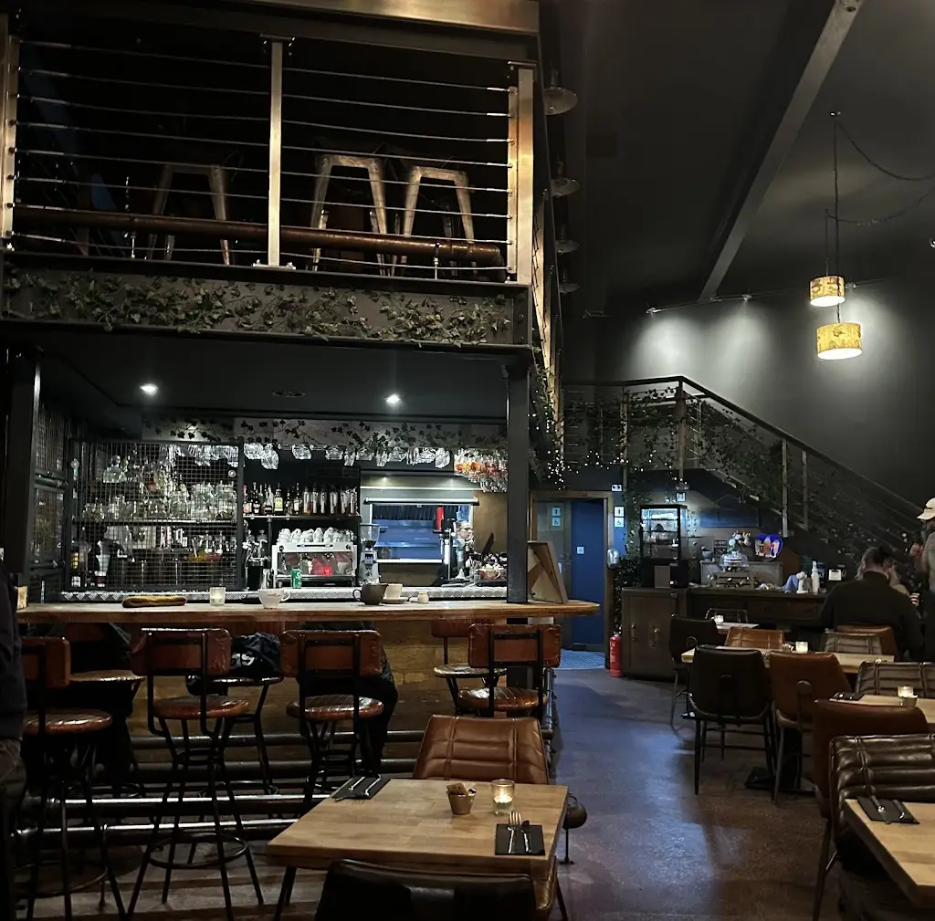 Cafebar 1912 restaurant in Whitburn