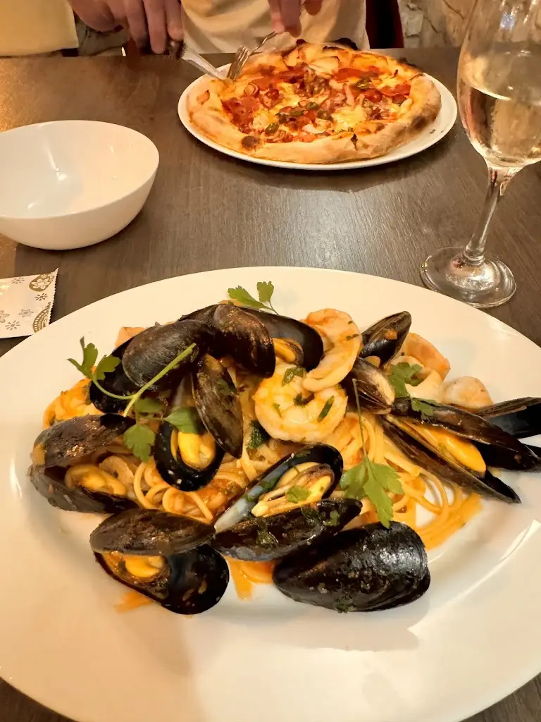 Menu_La Salute Ristorante Italiano_Whitburn_image_6