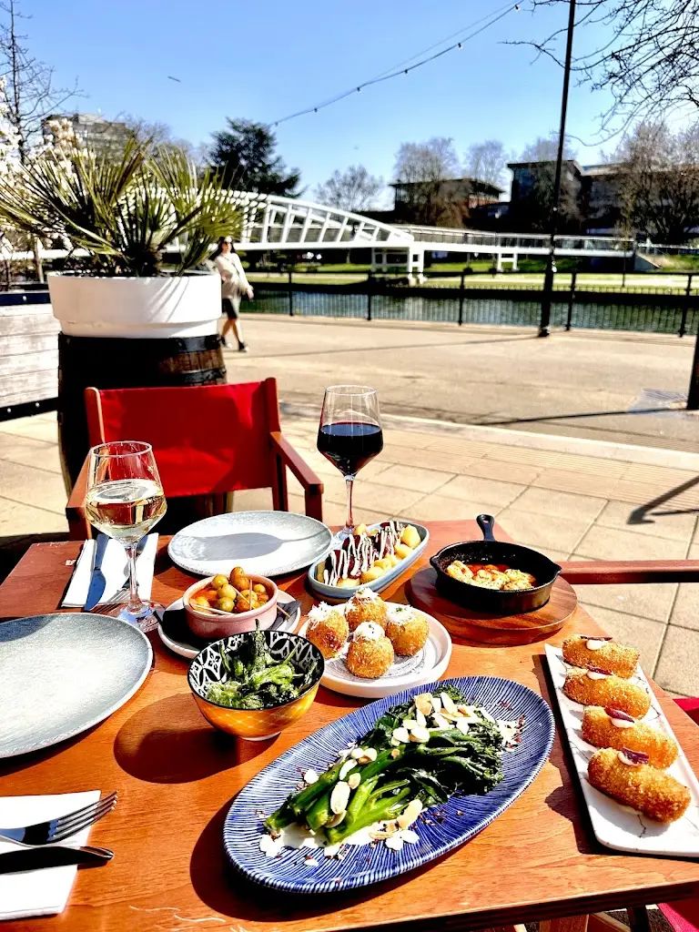 Fuego Tapas & Grill_Bedford_slider_image_3