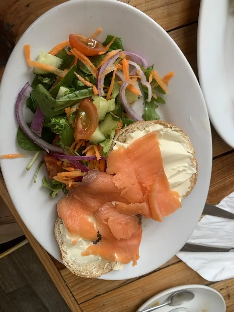 Parish Wright_Avenue 39_Williton_review