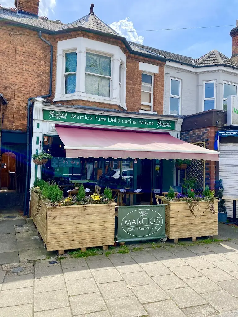 Marciosdelicacies Ltd restaurant in Bedford