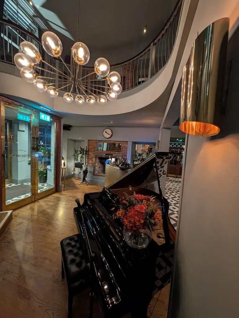 Browns Wilmslow_Wilmslow_slider_image_3