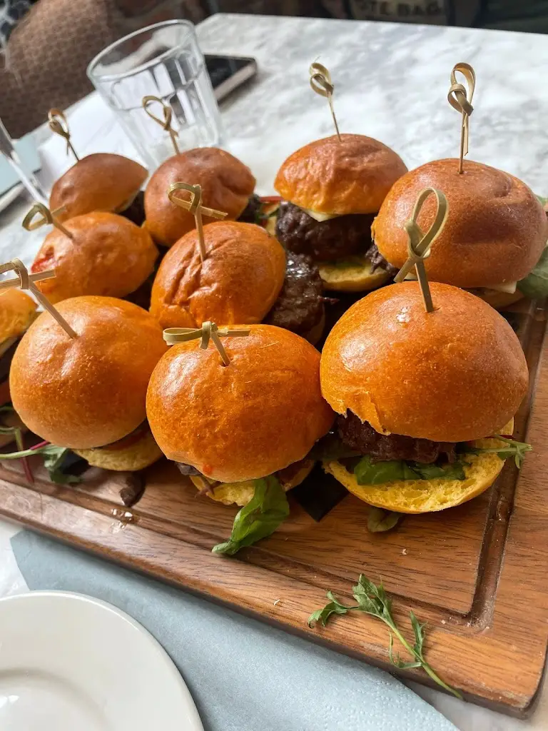 Louise C_Suburban Green_Wilmslow_review