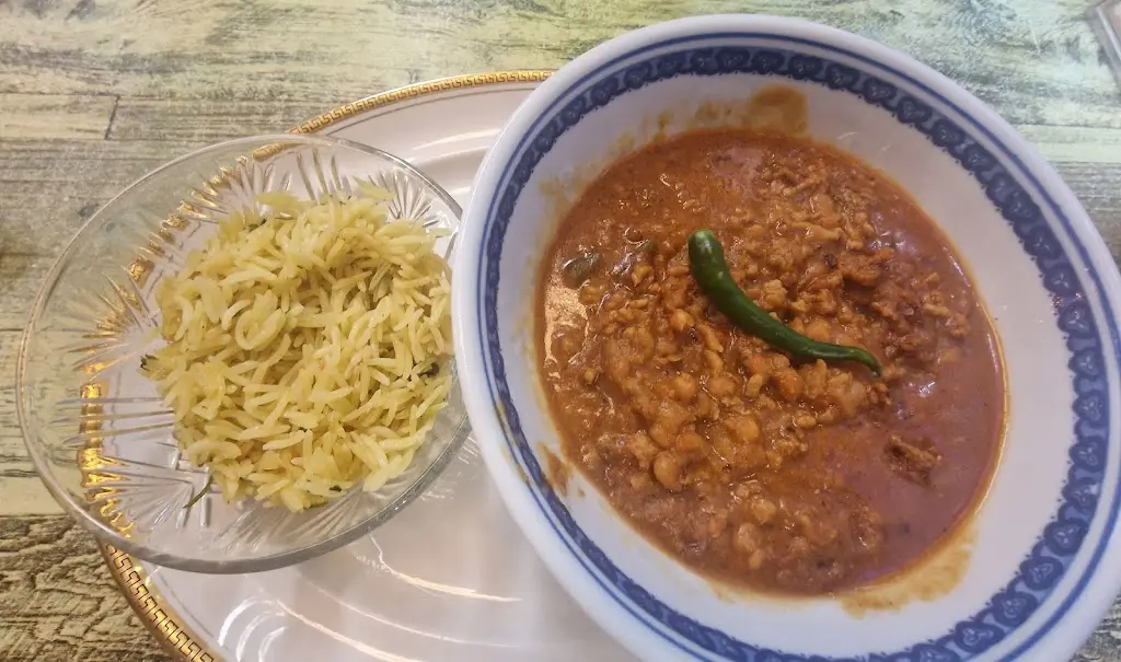 Janet Carroll_Twisted Willow cafe_Wigton_review