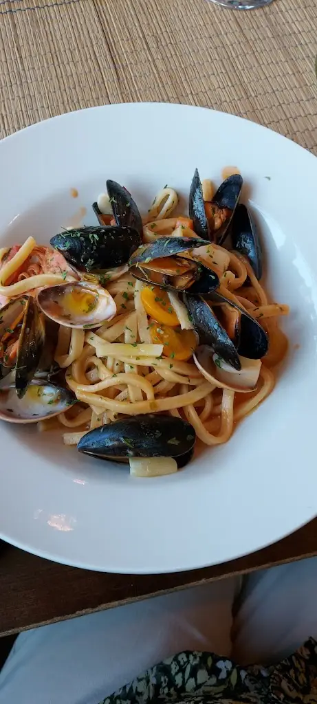 Menu_2likeusbistro_Bedford_image_5