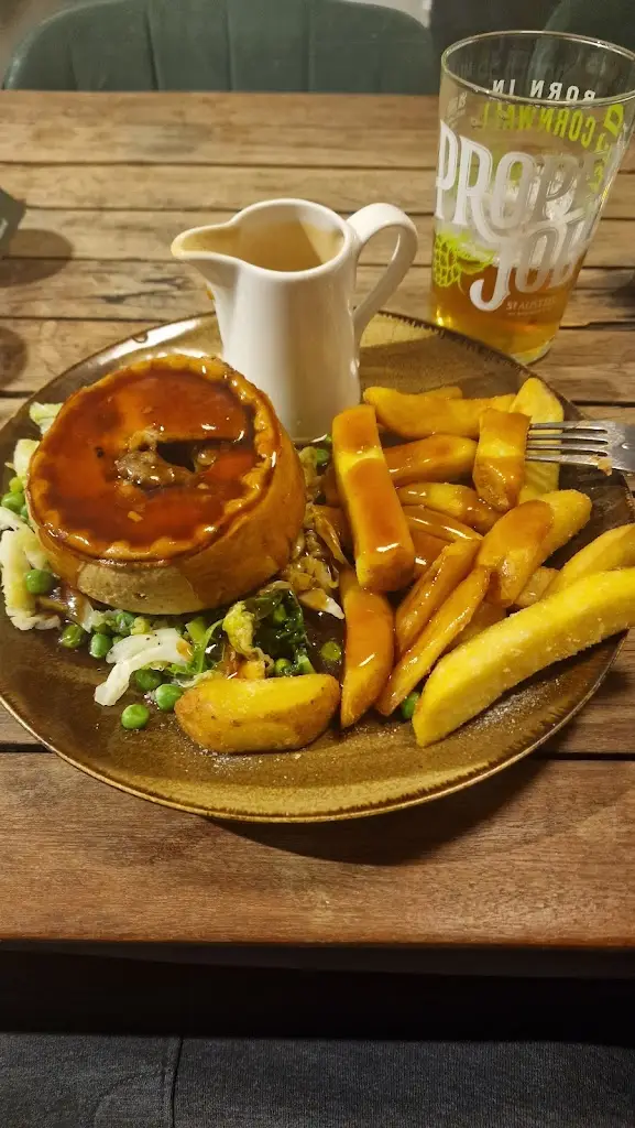 Mark Hadfield_The Prince of Waterloo_Winford_review