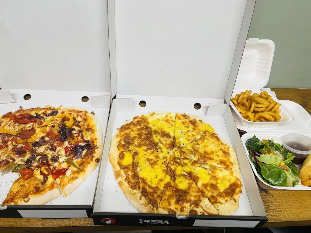 THE PIZZA AND BURGER PLACE WINFORD_Winford_slider_image_1