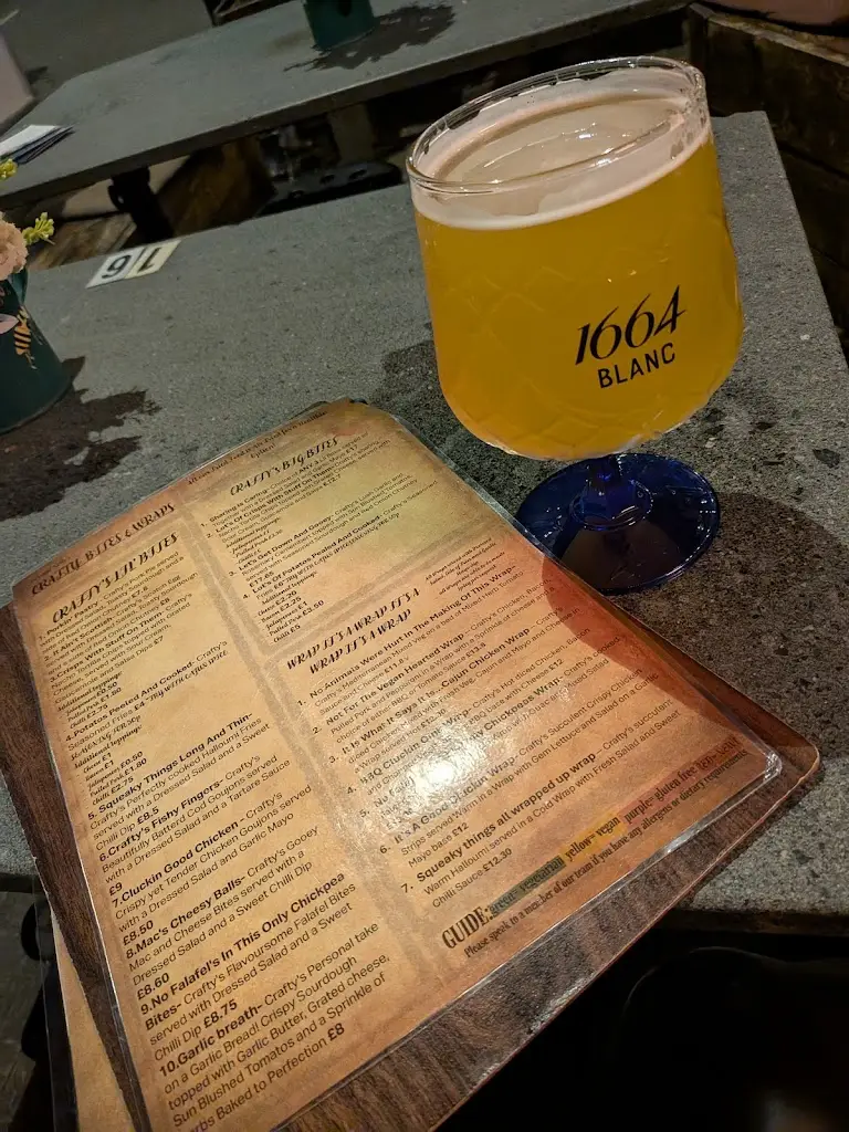 Sophie Waldron_The Crafty Baa Windermere_Windermere_review