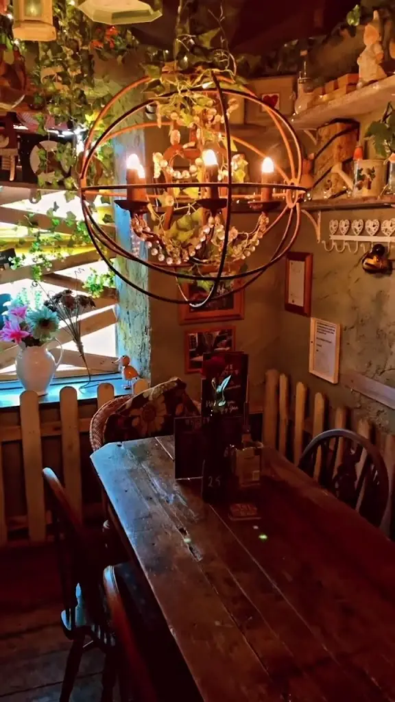 The Crafty Baa Windermere_Windermere_slider_image_2