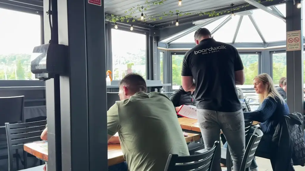 Boardwalk Bar and Grill_Windermere_slider_image_2