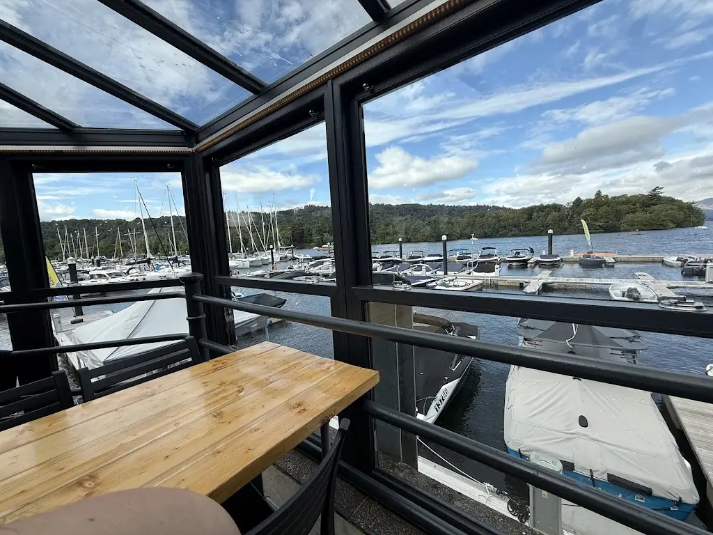 Boardwalk Bar and Grill_Windermere_slider_image_3