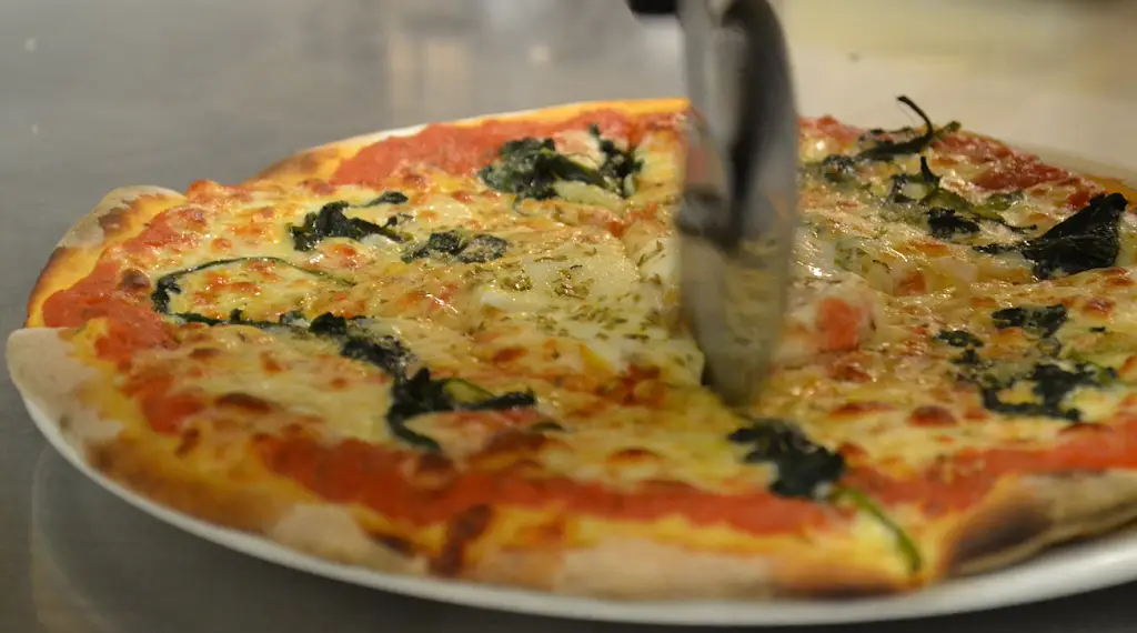 Sanzio Restaurant_Wilsden_slider_image_3