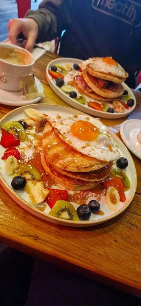 Michaela Poláková_Marina Cafe_Wilsden_review