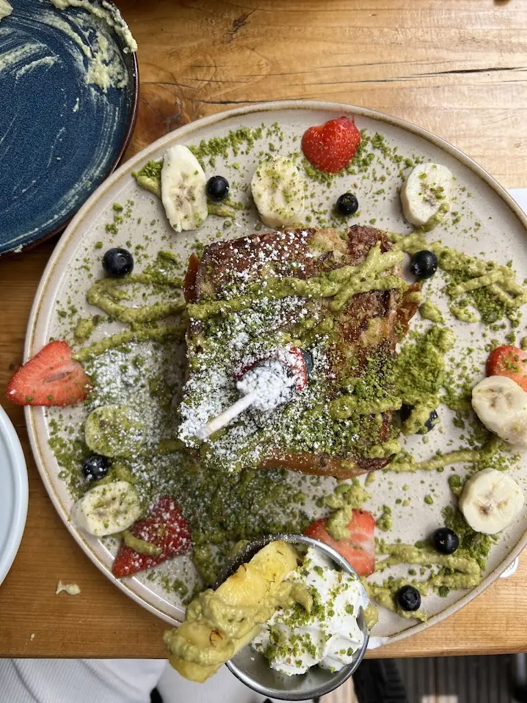 Amanda Kartikasari_Marina Cafe_Wilsden_review