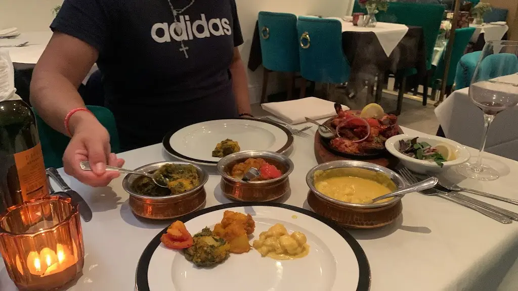 Emma Hutchinson_INDIYA_Bedford_review