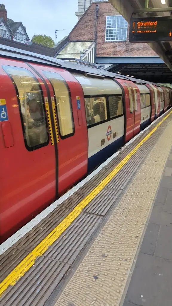 Willesden Green_Wilsden_slider_image_2