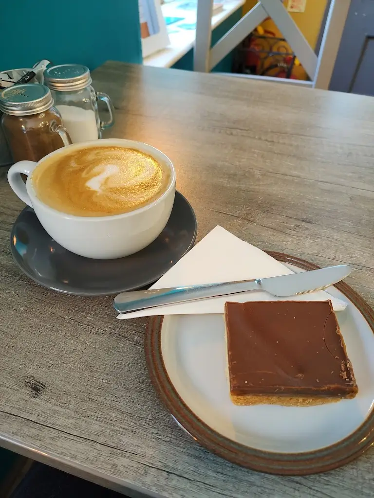 cuckoo café_Wilton_slider_image_3