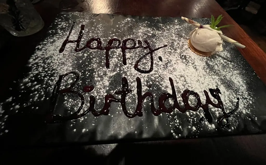 V Gunatilaka_The Hunloke Arms_Wingerworth_review