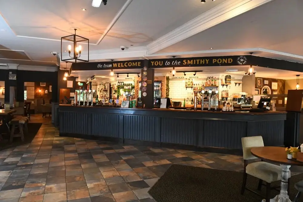 Smithy Pond restaurant in Wingerworth