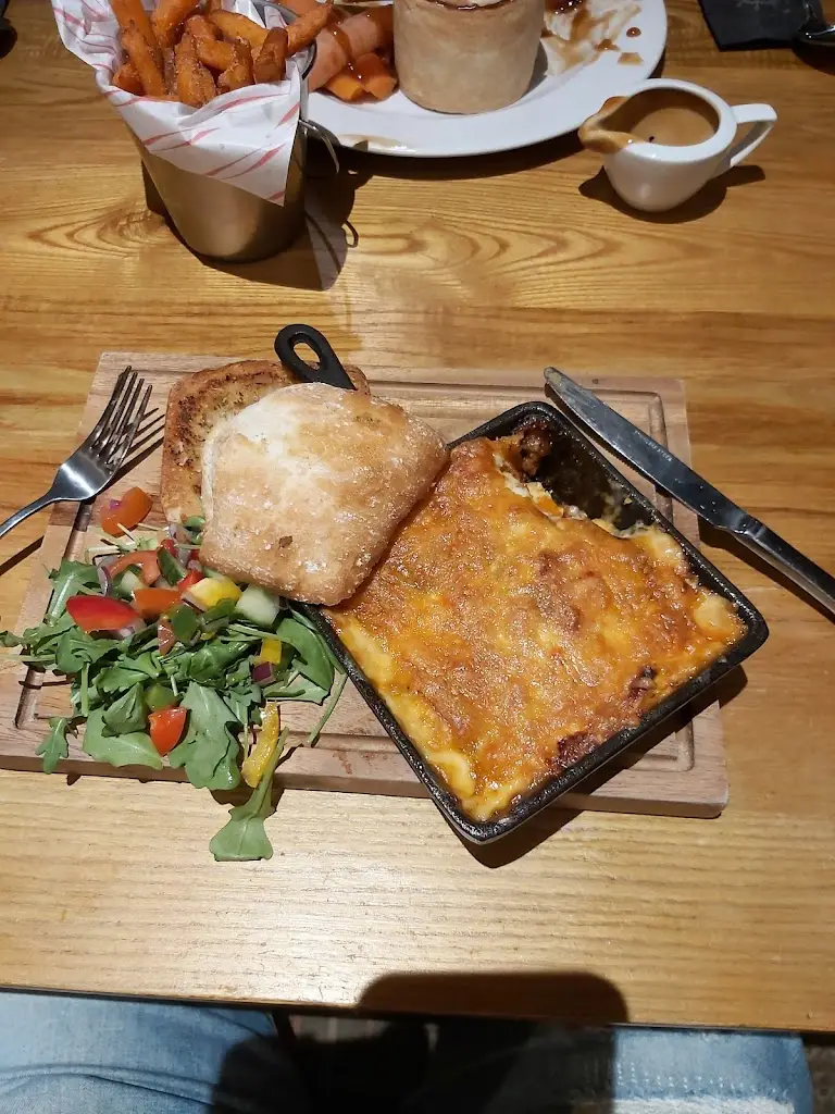 Menu_The Three Cottages_Wingerworth_image_4