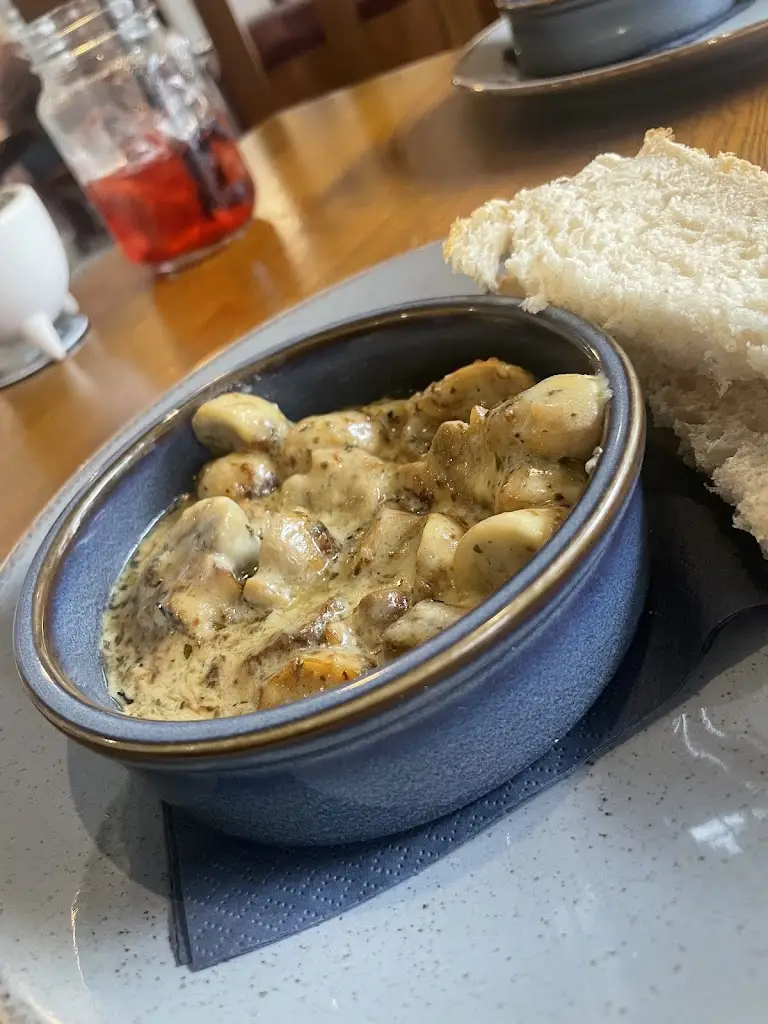 Menu_The Three Cottages_Wingerworth_image_8