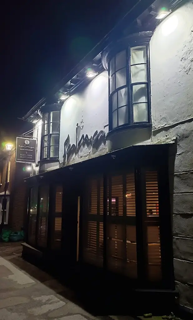 Billy Burke_Salma Restaurant_Wingham_review