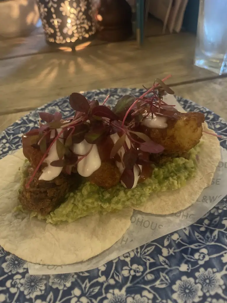 Lucy Smith_The Olive Branch_Wimborne Minster_review