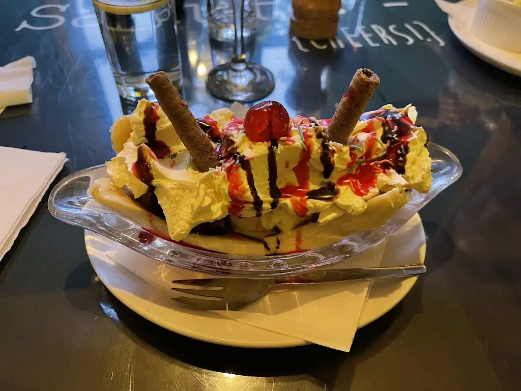 Menu_Piccolo Mondo Pizzeria_Wimborne Minster_image_4