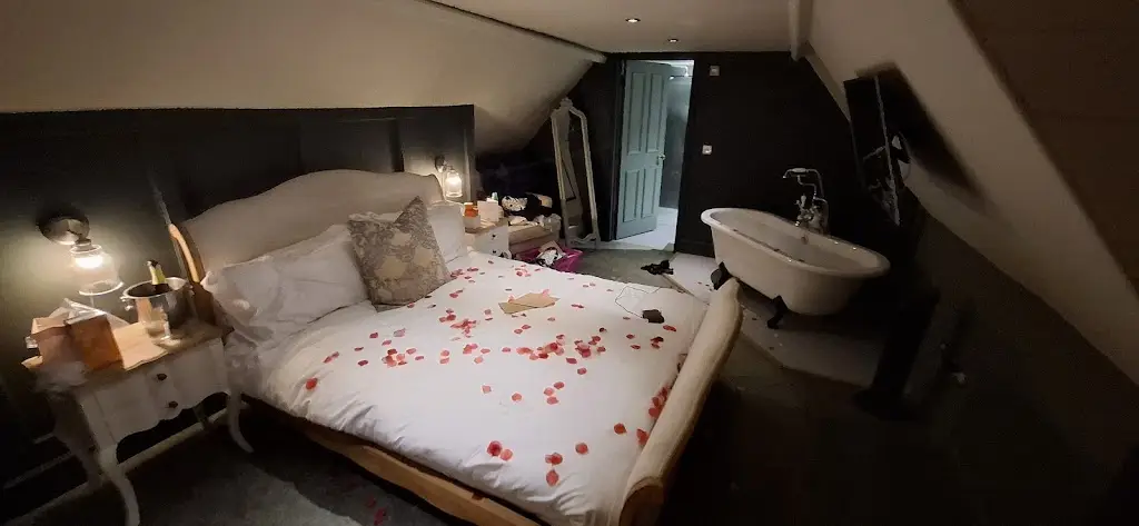 Liam_The Lion Hotel - Pub & Restaurant_Wimborne Minster_review