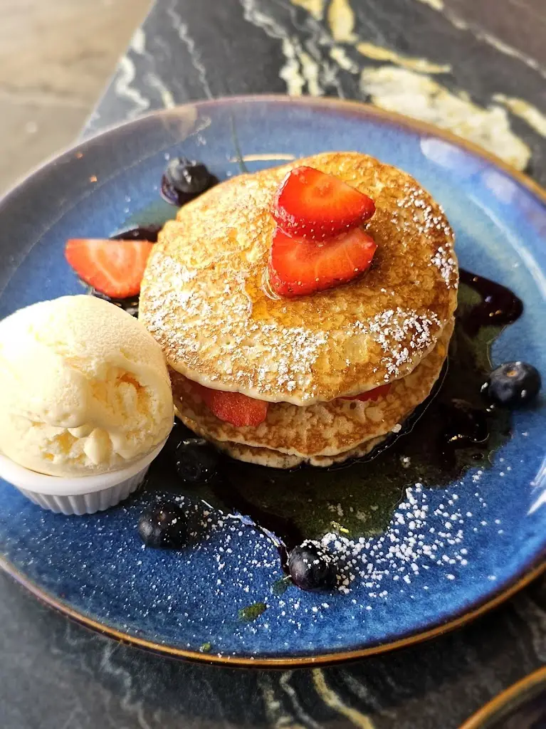 C Barnes_Cloisters_Wimborne Minster_review