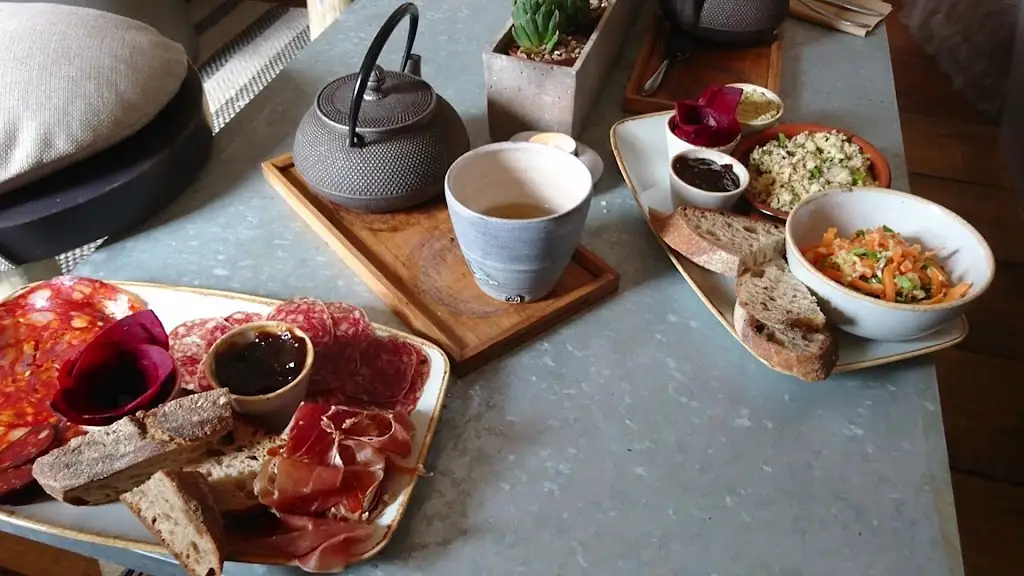 The Thirsty Bird_Wimborne Minster_slider_image_2