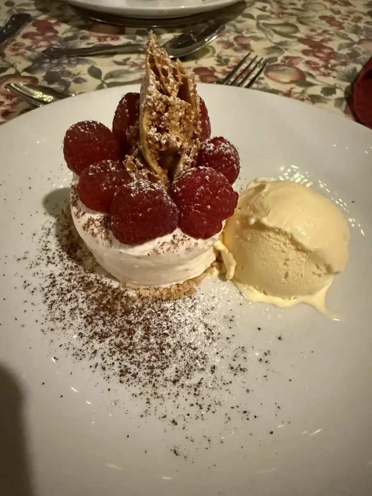 Qiu yue He_Mulberry Restaurant_Bewdley_review