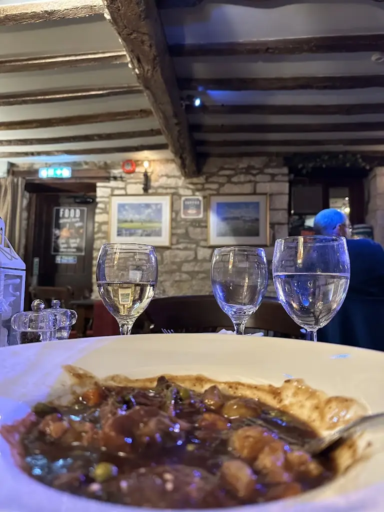 Nikki Kay_The Corner Cupboard_Winchcombe_review