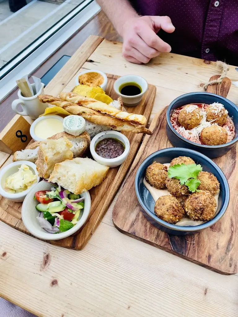 Gemma Harris_The Old Bakery_Winchcombe_review