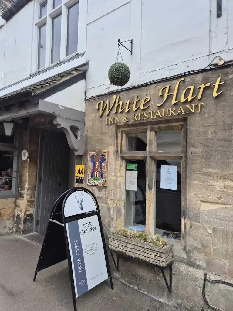 Bill Robson_White Hart Inn_Winchcombe_review