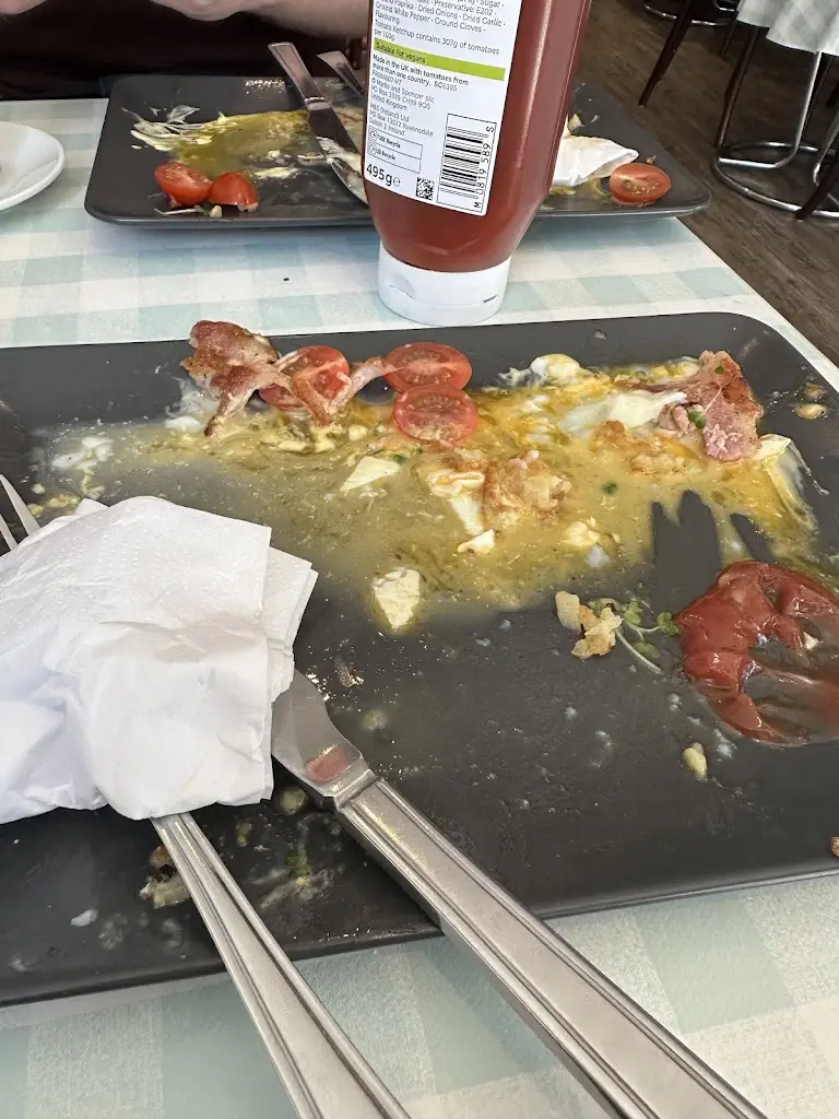 EliseDan Wedding_Dolce & Salato_Winchcombe_review