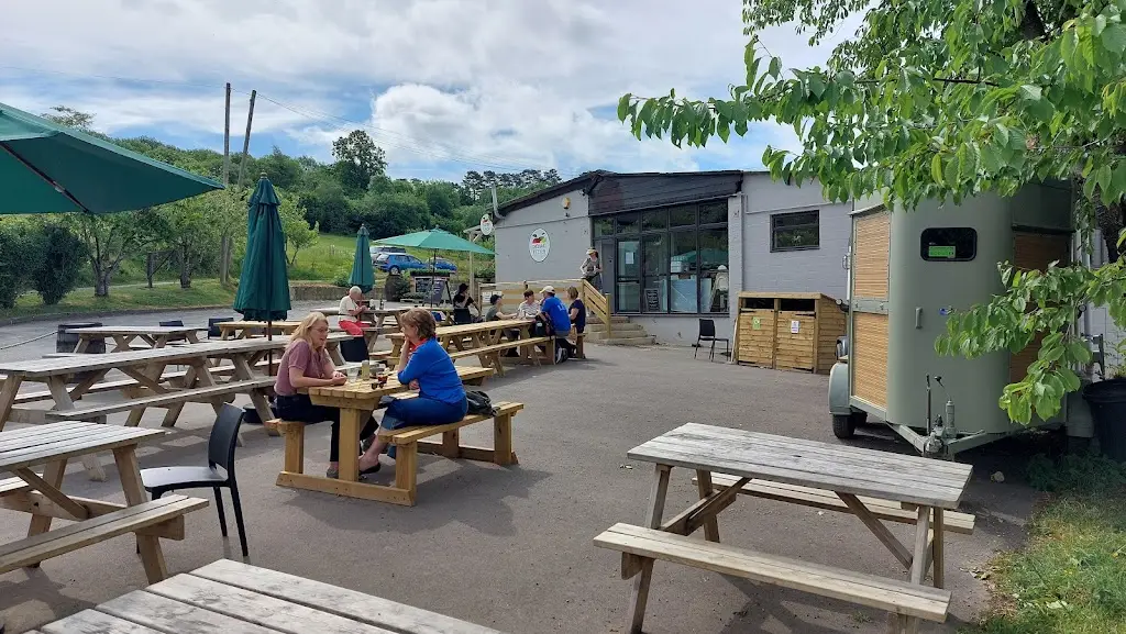Orchard Kitchen at Hayles Fruit Farm_Winchcombe_slider_image_1