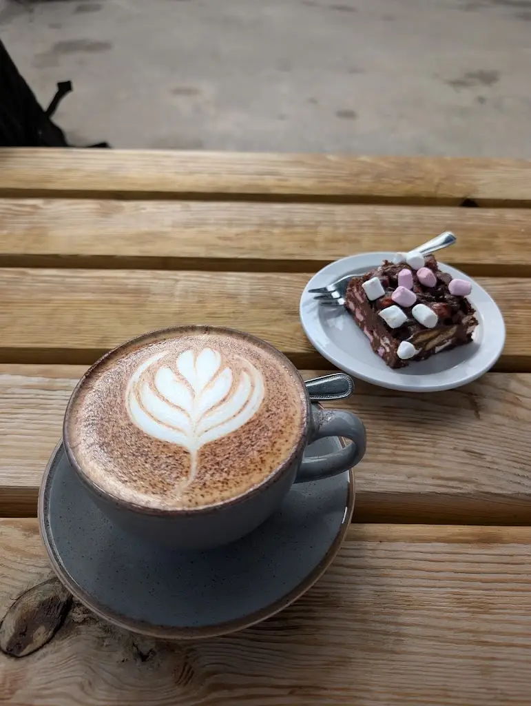 Orchard Kitchen at Hayles Fruit Farm_Winchcombe_slider_image_3