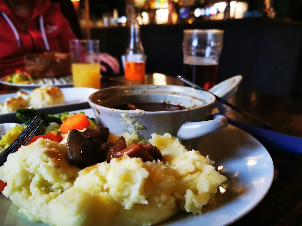 Menu_The White Swan_Bicknacre_image_4