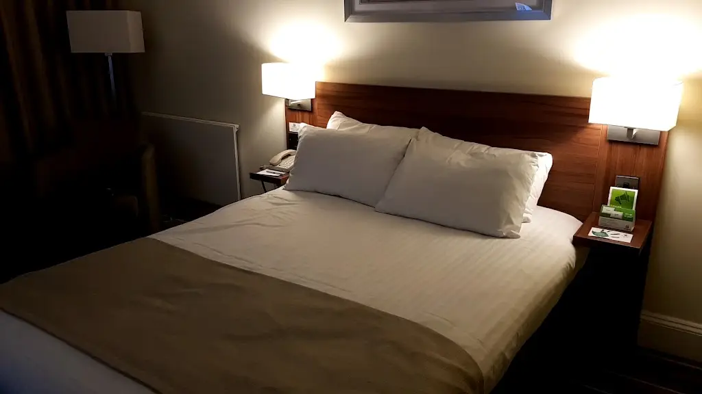 Holiday Inn Colchester by IHG_Wivenhoe_slider_image_2