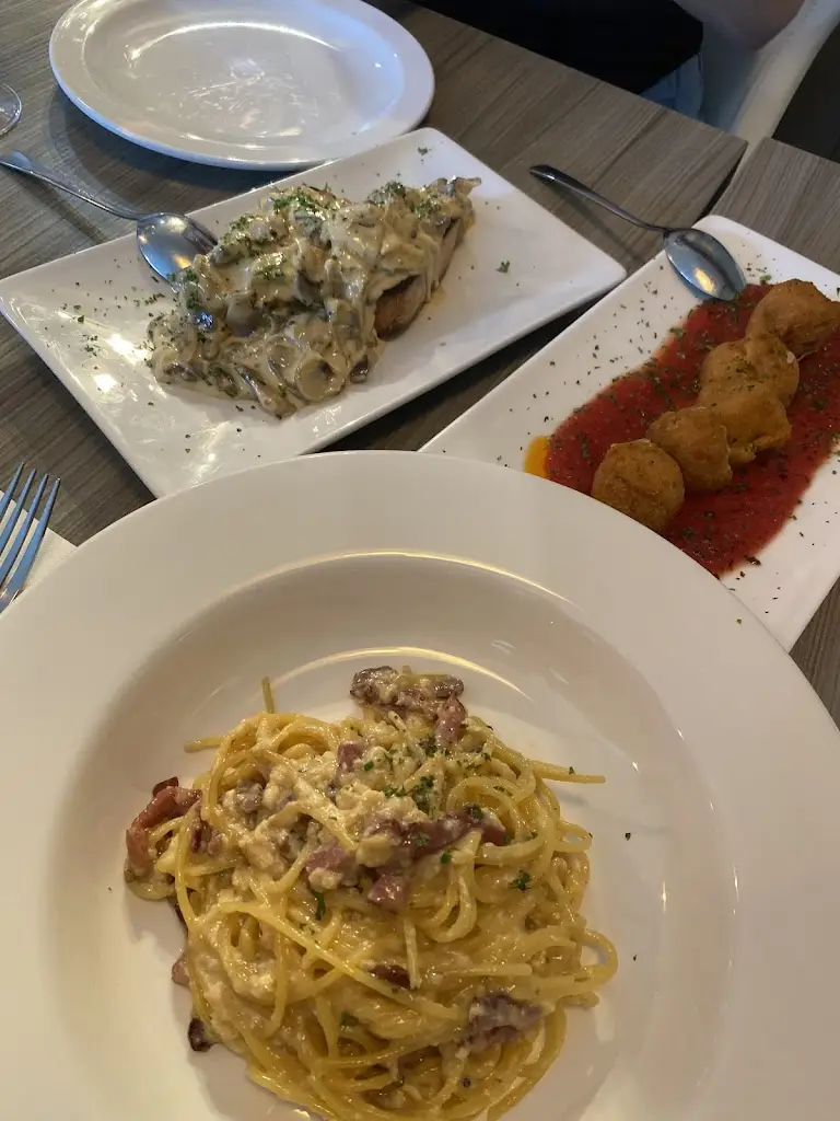 Emily Wheeler_Casa Carlo_Wirksworth_review