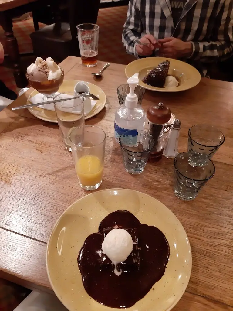 Menu_The Red Lion_Woking_image_8