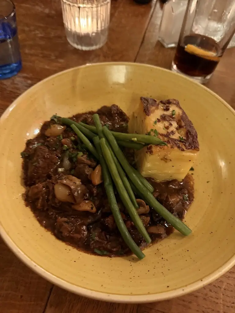 Josh Lee_The Red Lion_Woking_review