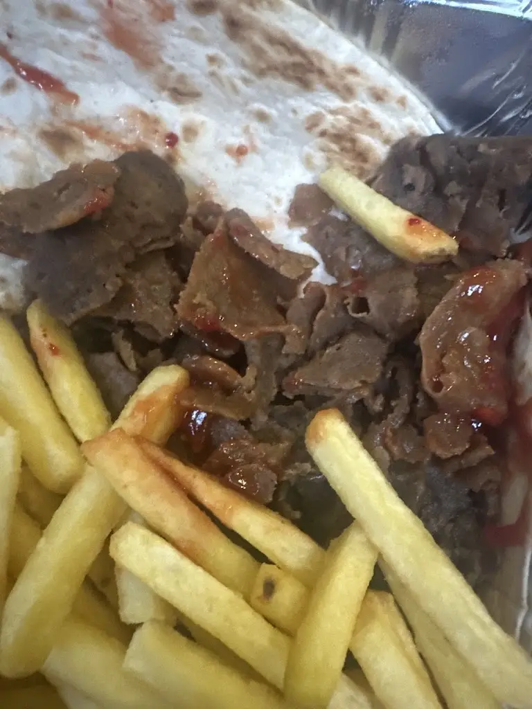 Zuneid Issa_Don Carlo’s_Wigston Magna_review