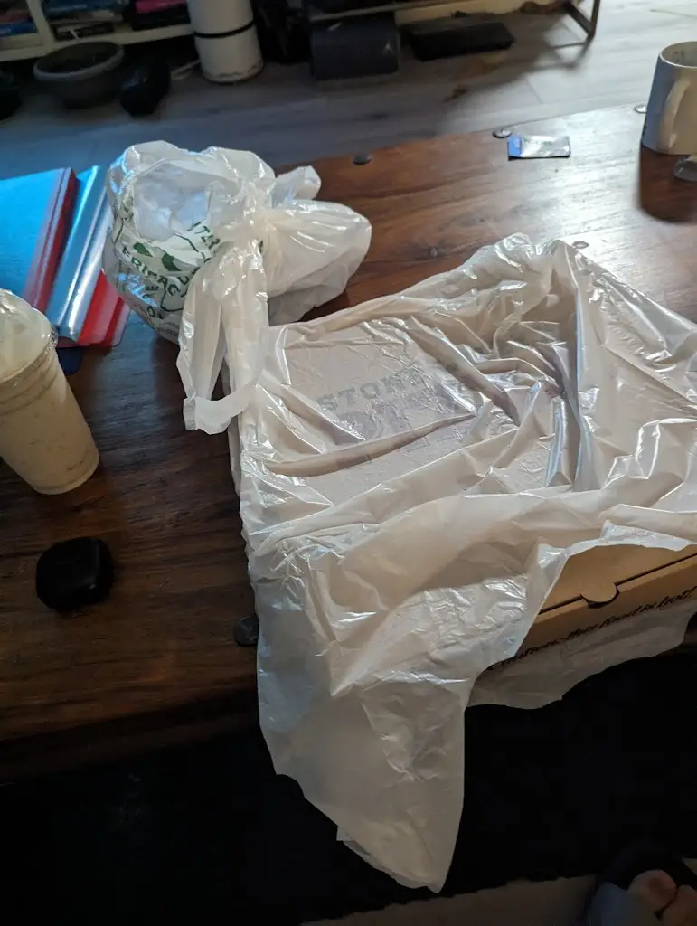 Sapp_Stone Willys Kitchen HGS The Stage_Wigston Magna_review