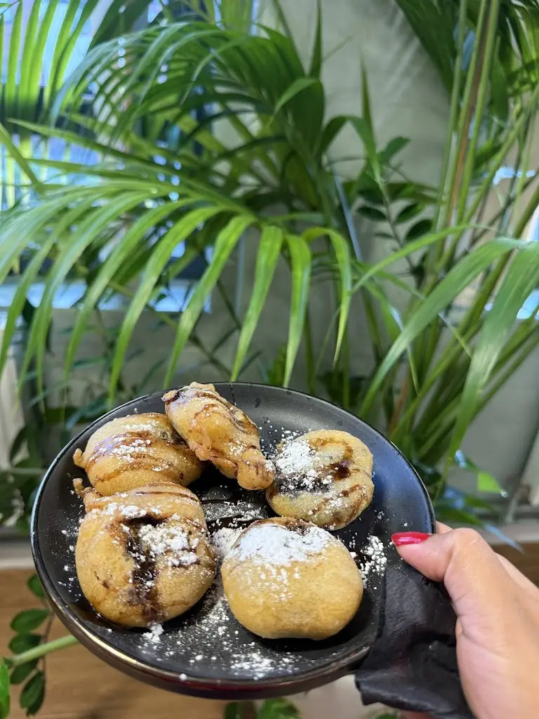 Prathana Mehta_Dhil's_Wigston Magna_recensione