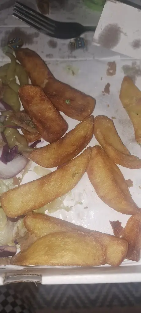 Wayne B_Kebab Nook_Wigston Magna_review