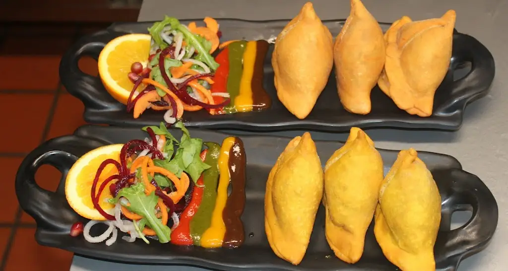 Kitchen Royale Crawley_Bewbush_slider_image_2